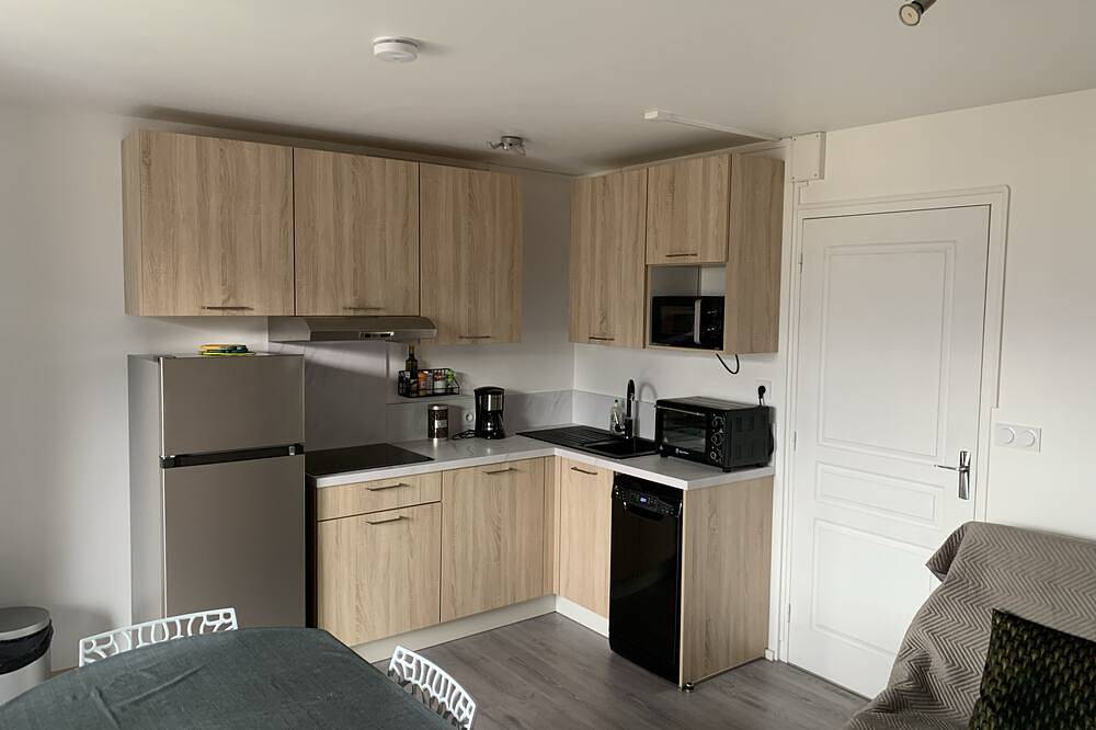 Appartement entier, Appartement agréable à deux pas du plan d'eau pour 3 personnes in Embrun, Parc national des Écrins