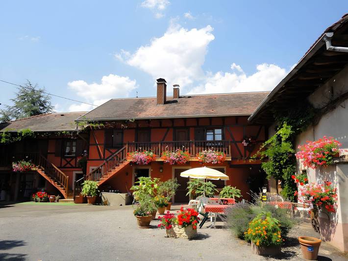 Chambre d’hôtes Chez Mado - Chambre Coquelicot in Obernai, Région de Sélestat-Erstein