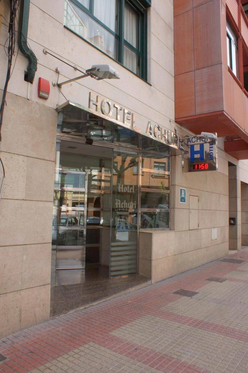 Iraipe Achuri Auto Check-in in Miranda de Ebro, Cordillera Cantábrica