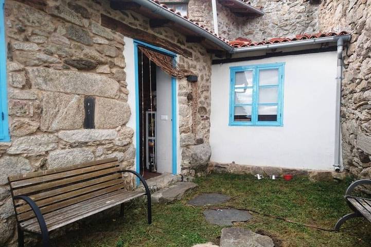 Gîte pour 4 personnes, avec Terrasse et Jardin