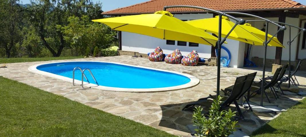 Casa rural para 12 personas, Se admiten mascotas en Bulgaria