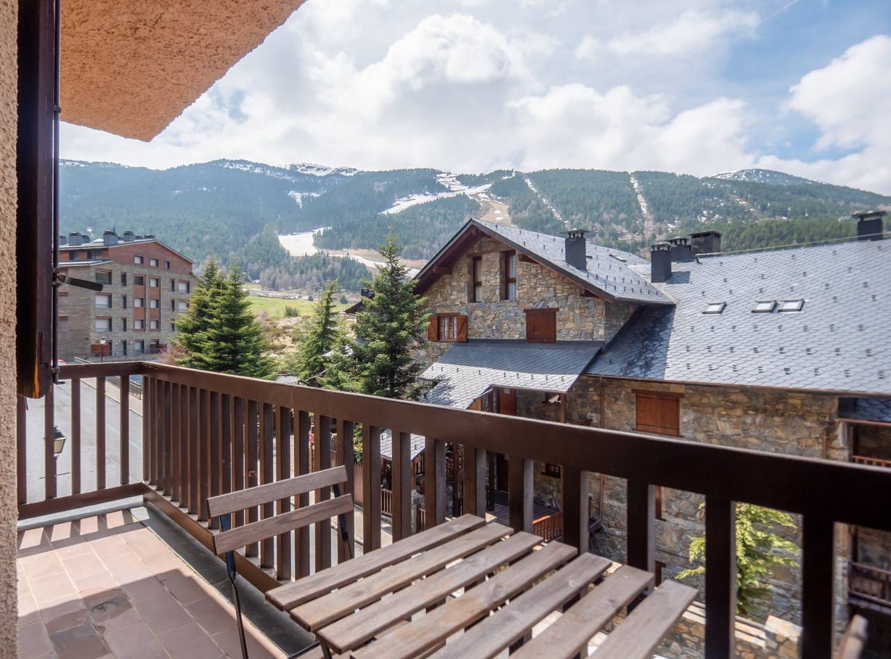 Appartement entier, 2 Bedroom apart. with views. 6+2. El Tarter. Avet in El Tarter, Grandvalira