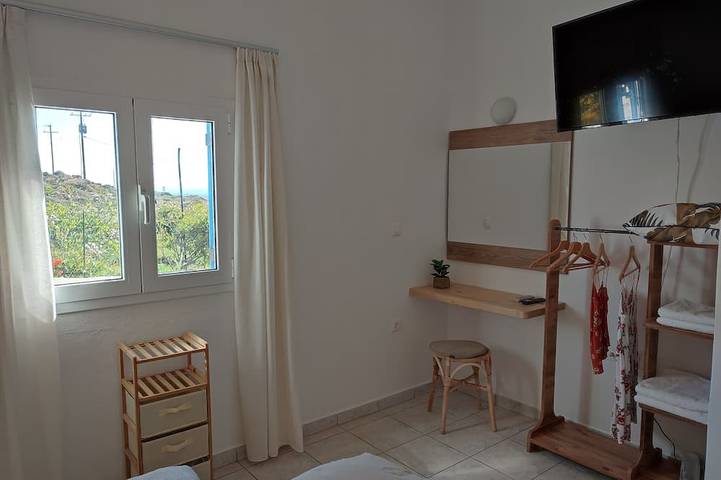 Quiet private house with Sea view in Kastro, Sifnos