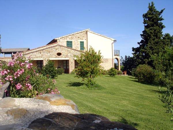 Privatzimmer für 2 Personen, mit Terrasse und Garten sowie Seeblick in Roccalbegna