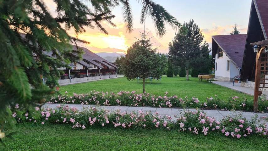 Maison de vacances pour 3 personnes, avec jardin ainsi que piscine et balcon à Alba (Romania)