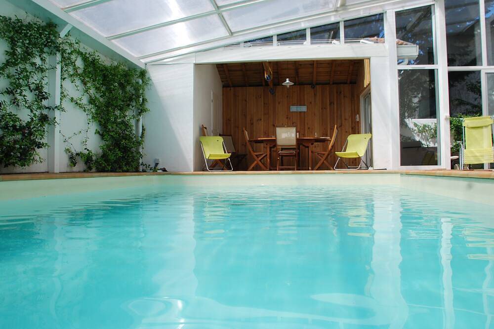 Arcachon - Elegant Large Home (2000sq/ft) with pool, 5mn by foot to the beach in Arcachon, Arcachon region