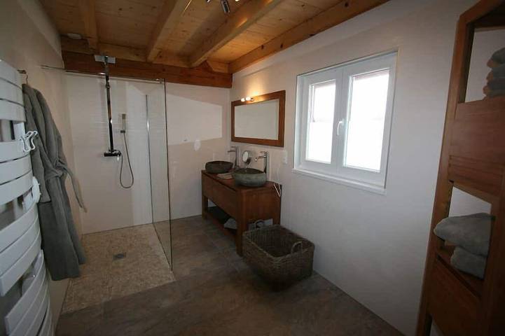 Location de vacances pour 6 personnes, avec jardin et terrasse ainsi que jacuzzi et sauna à Bolsenheim - 4