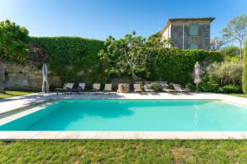Maison De Vacances pour 8 Personnes dans Uzès, Région de Nîmes, Photo 1