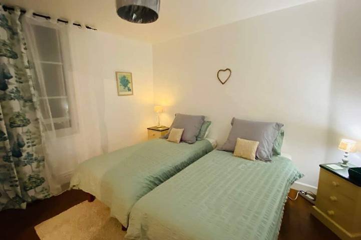 Gîte pour 8 personnes, avec jardin et terrasse à Ruffec - 3