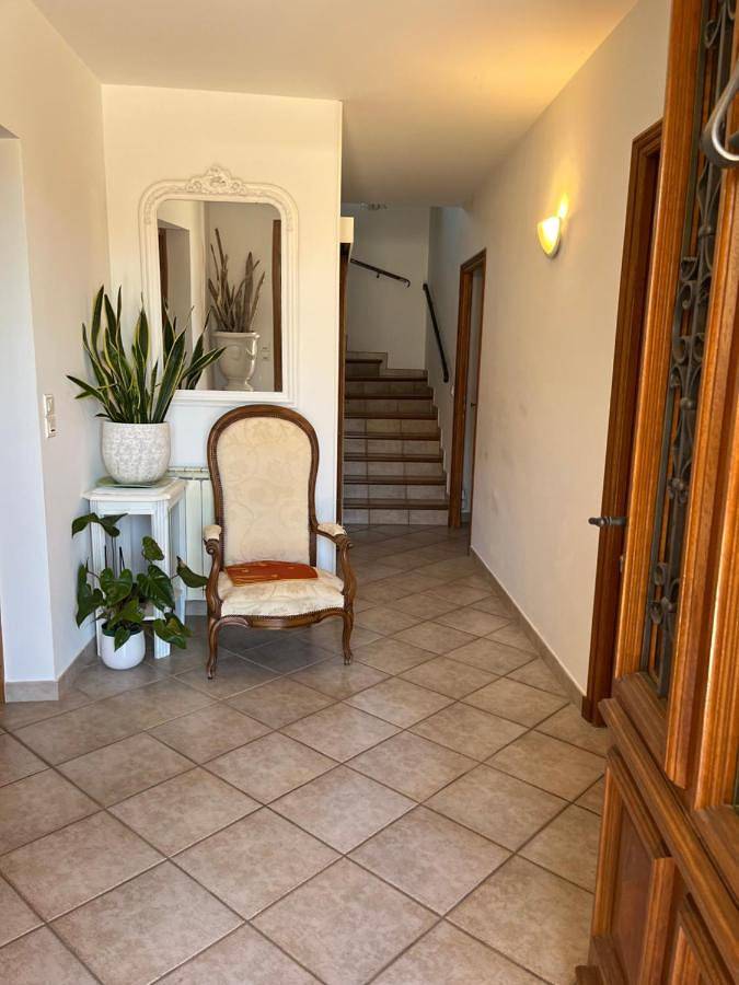 Family Room with Bathroom in Boisseron, Côte méditerranéenne (France)
