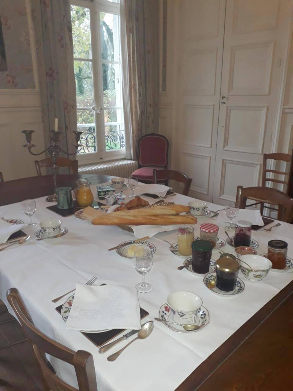 Single Room in Verneuil-sur-Avre, Région d'Évreux