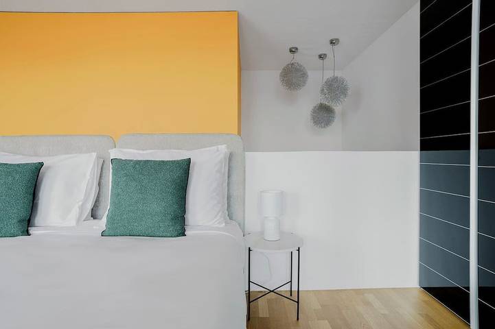 Appartement entier, Blueground | Escher Wyss, view, nr Lake Zurich in Zurich, District de Zurich
