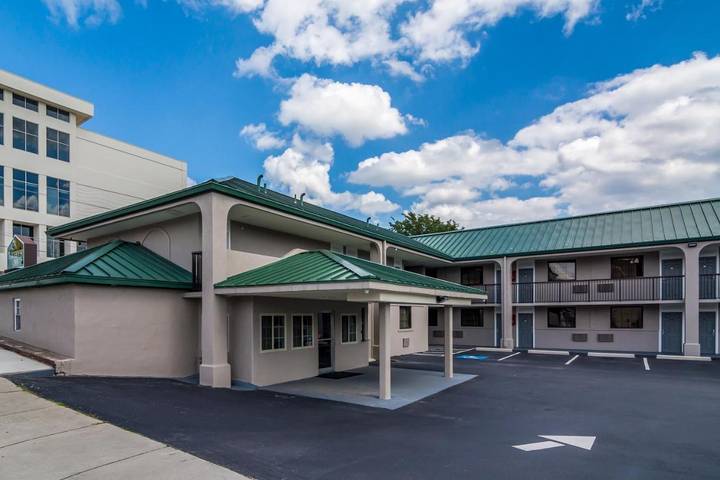 Hotel für 3 Personen, mit Balkon - 1