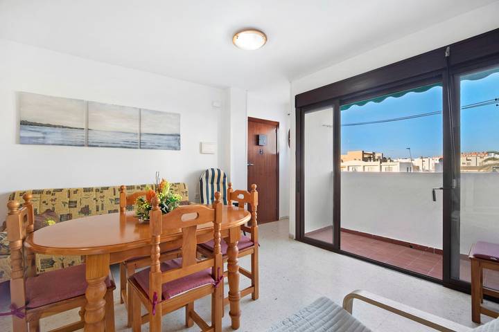 Apartamento entero, Apartamento "Sol y mar" con balcón y aire acondicionado in Sanlúcar de Barrameda, Costa de la Luz