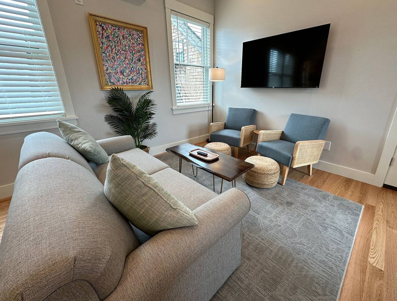 Ganze Wohnung, Brand New Construction! 2 Bed/1 Bath/Private Deck in Newport, Newport County