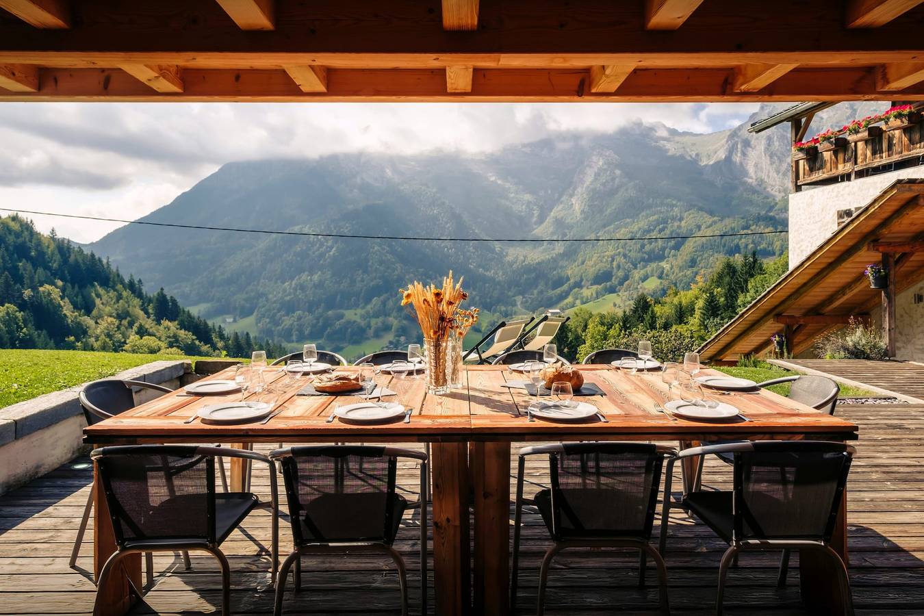 Pool with a view, sauna & hammam in a stunning alpine chalet - Ovo Network in Les Clefs, Annecy und Umgebung
