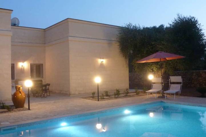 Ferienhaus für 8 Personen, mit Whirlpool und Garten