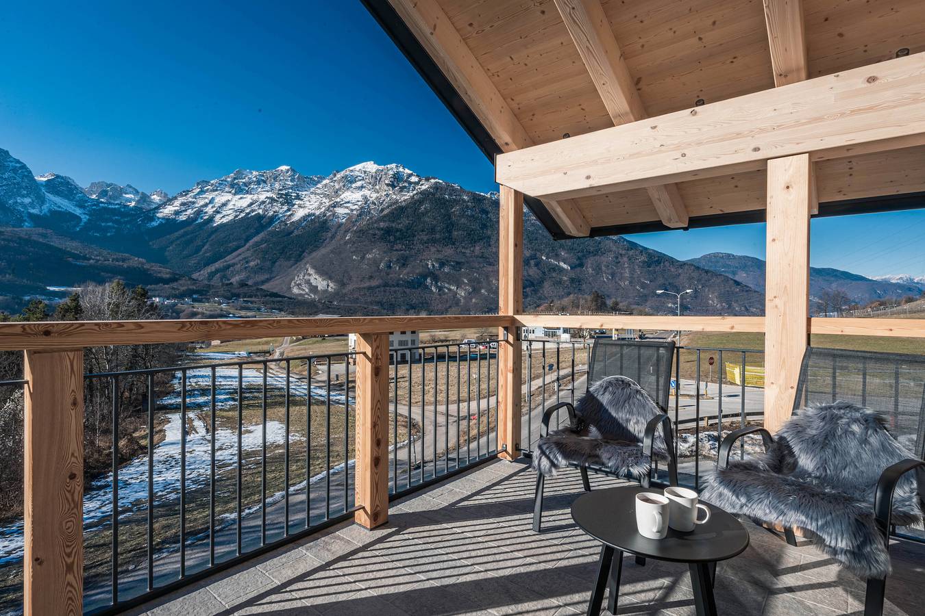 Ganze Wohnung, Ferienwohnung 'Stella Alpina' mit Bergblick, Wi-Fi und Klimaanlage in Cavedago, Brentagruppe