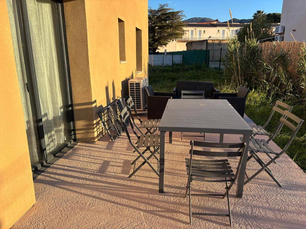 Appartement entier, Appartement F3 Algajola les pieds dans l eau in Aregno, Région de Calvi