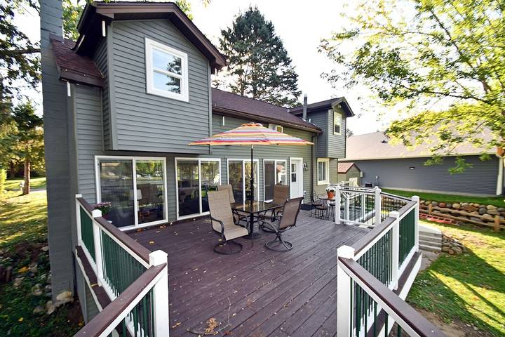 Ferienhaus für 9 Personen, mit Terrasse und Garten - 1