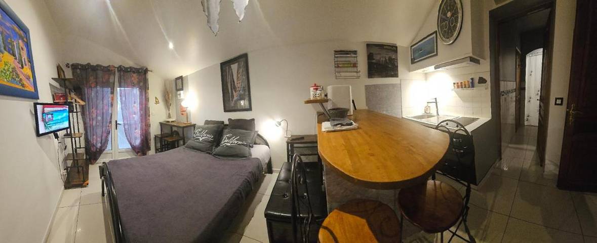 Location de vacances pour 2 personnes, avec jardin ainsi que jacuzzi et piscine, animaux acceptés dans Roques Sur Garonne - 3
