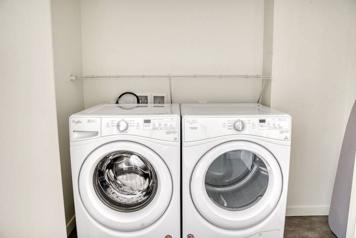 Loft for 4 people, with pets in Seattle