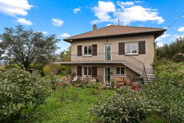 Maison de vacances pour 4 personnes, avec jardin et balcon dans Rhône