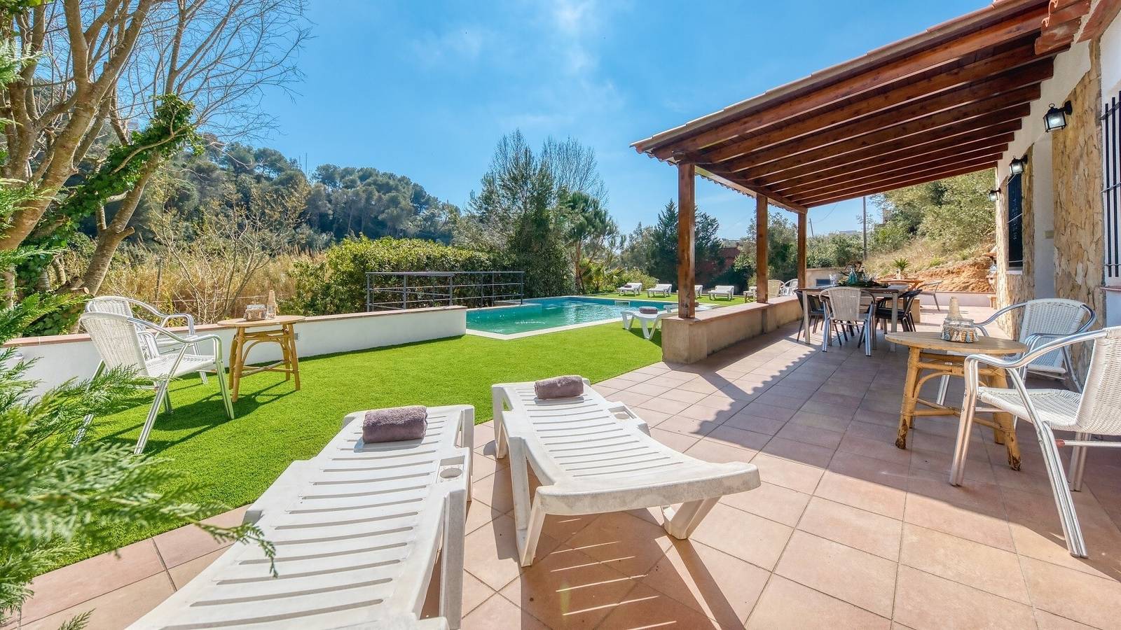 Villa 'Costacabana - Pilar' mit privatem Pool, privater Terrasse und Wlan in Lloret de Mar, Costa Brava