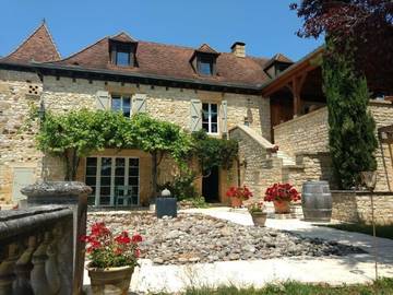 Chambre d’hôte pour 2 personnes, avec jardin et vue à Gourdon