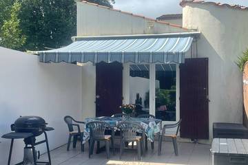 Gîte pour 4 personnes, avec piscine et jardin dans Vert Bois