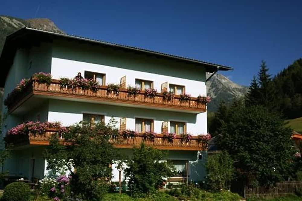 Dreibettzimmer - Pension Jägerhof in Mallnitz, Nationalpark Hohe Tauern