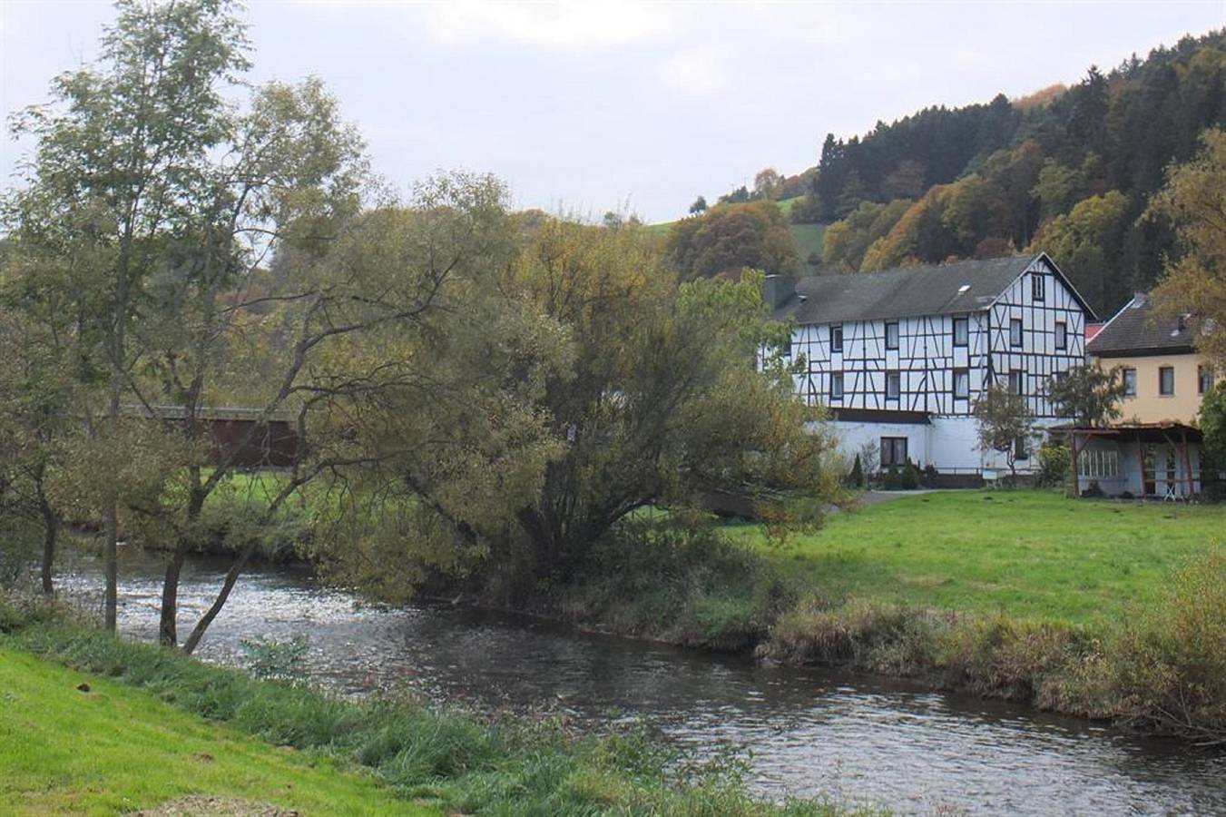 Ganze Ferienwohnung, Nassen's Mühle - Restaurant &amp; Pension in Waldbreitbach, Rheinland-Pfalz