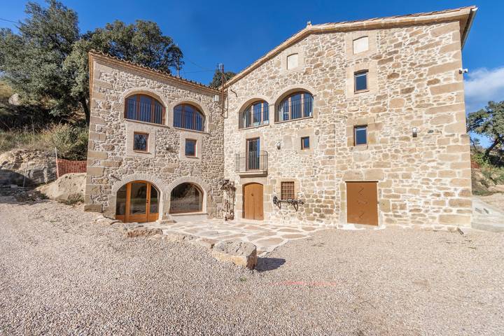Casa rural para 9 personas, con Balcón y Jardín en Castellar del Riu