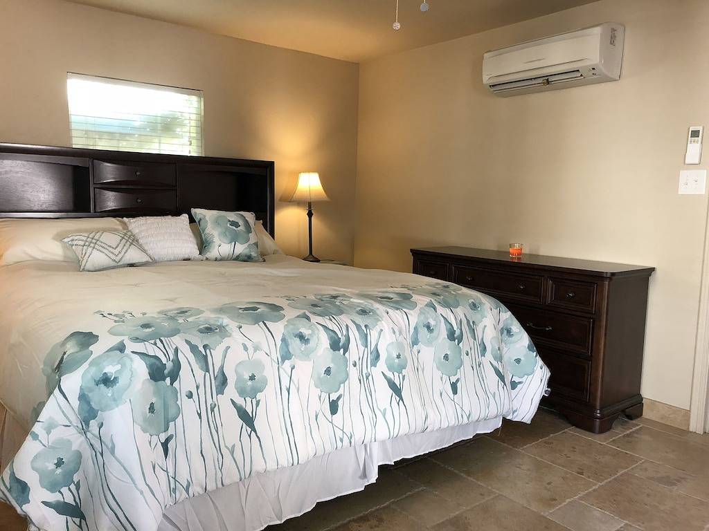 Saubere, luxuriöse 1 Schlafzimmer mit allem, was Sie brauchen. Granit, Travertin! in Tucson, Pima County