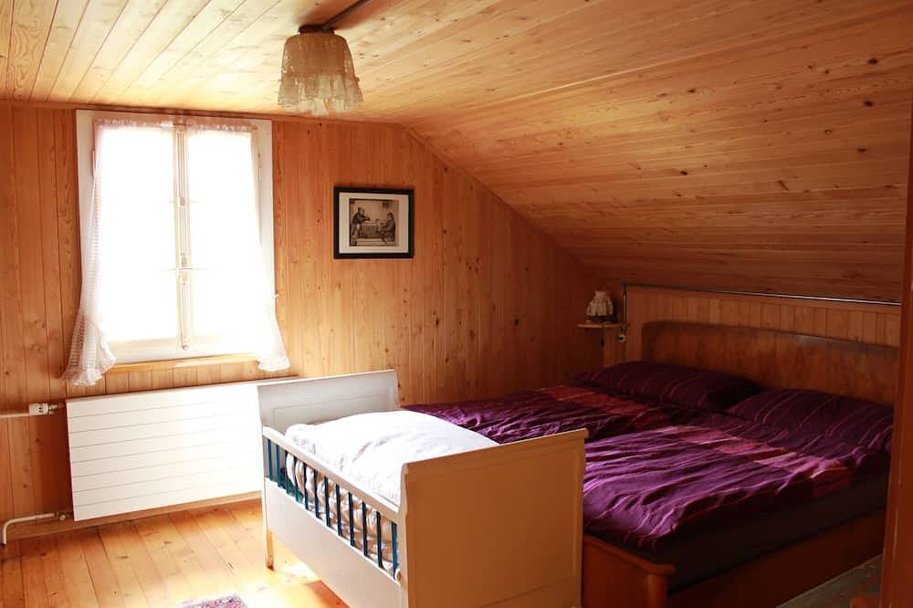 Haus für Ruhe und Erholung auf dem Lande auf Wunsch mit Saunafass in Schangnau, Berner Oberland