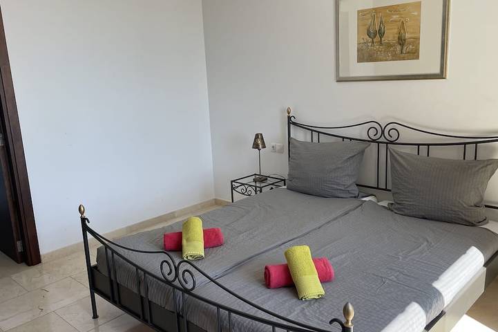 Villa für 8 Personen mit Meerblick aus allen Zimmern, Pool, Sauna, Heizung, Bbq in Cala Murada, Manacor
