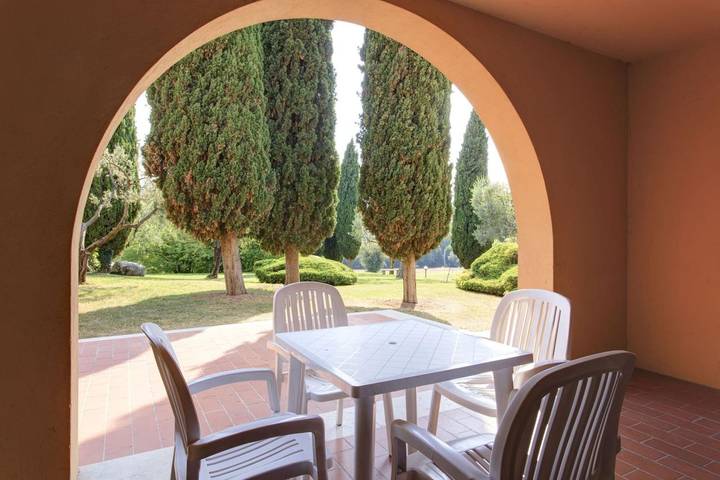 Ferienwohnung für 4 Personen, mit Balkon und Whirlpool sowie Terrasse und Kinderpool in Garda - 4
