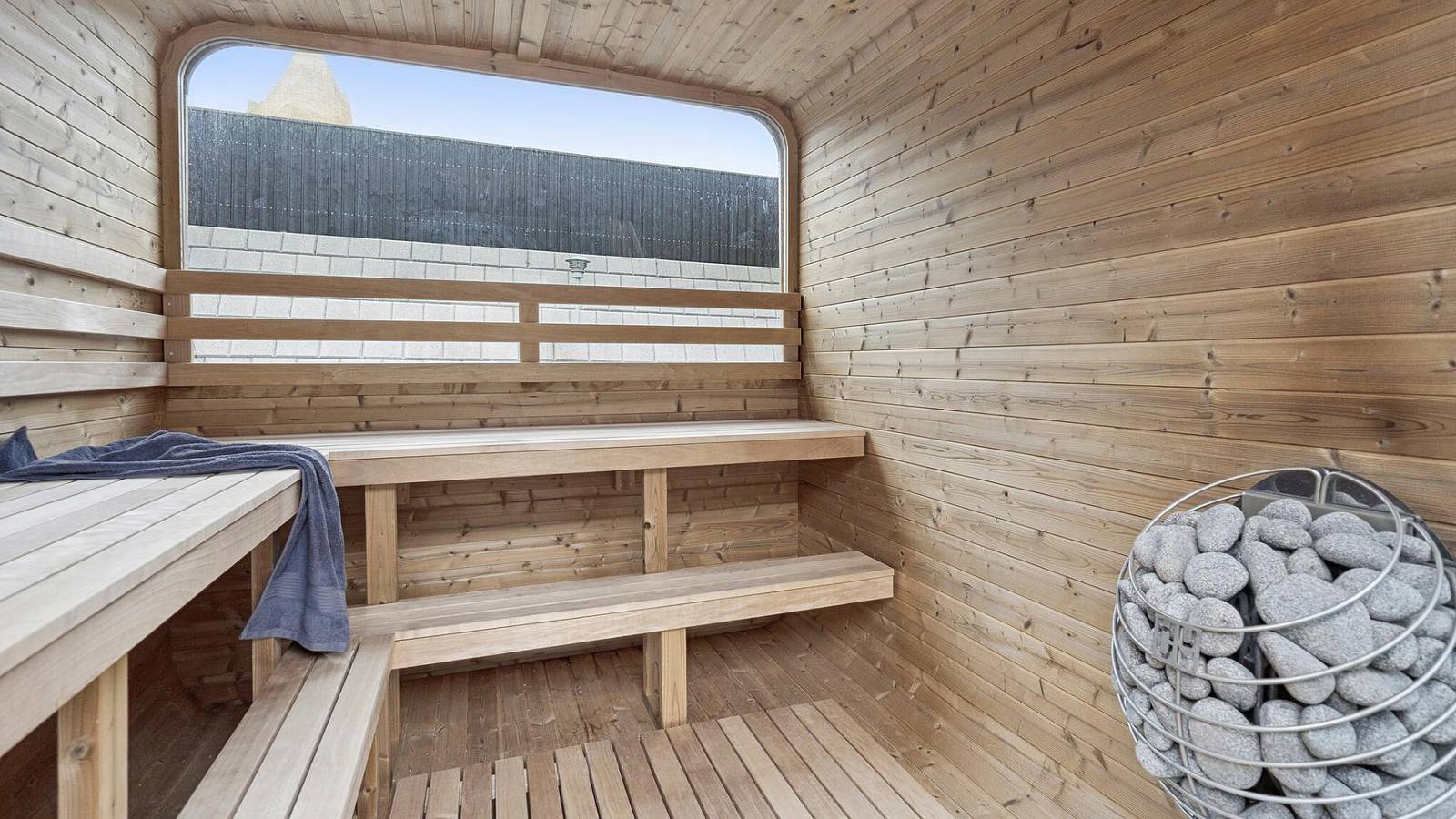 680 - Luxusferienhaus mit Pool in Hune, für 34 Gäste in Hune, Jammerbugt