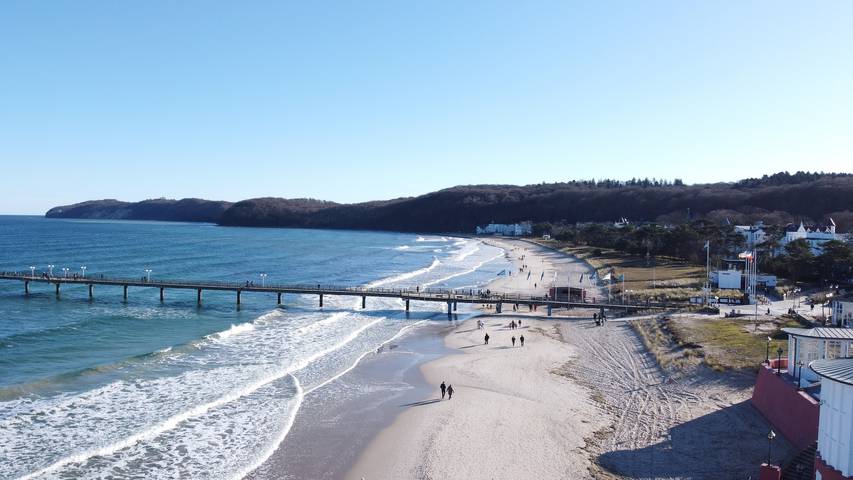 Ferienhaus für 5 Personen, mit Seeblick und Balkon/Terrasse sowie Sauna in Binz - 2
