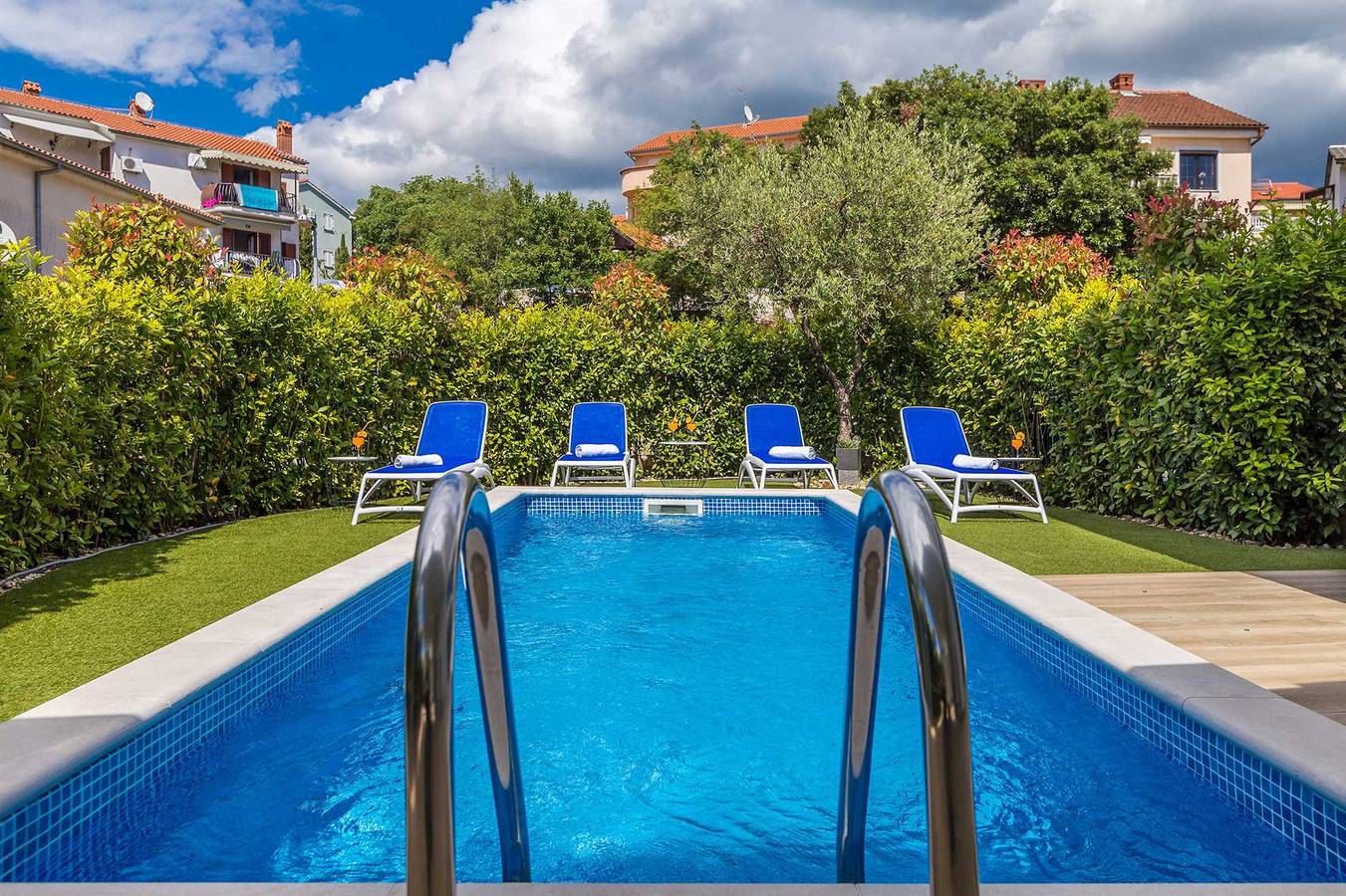 Villa Arabella Malinska - moderne Villa mit Pool, Whirlpool und Dachterrasse in Malinska-Dubašnica, Krk