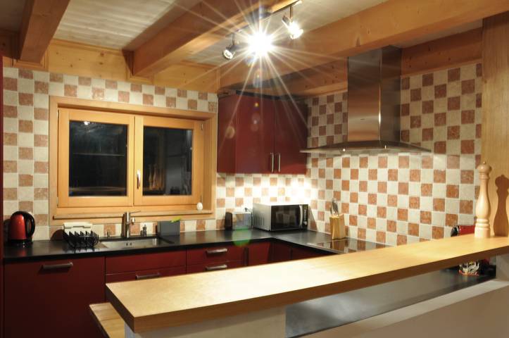 Gîte pour 10 personnes, avec vue ainsi que sauna et jardin, animaux acceptés dans Les Diablerets - 4