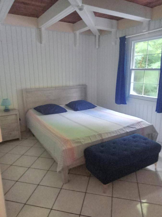 Hôtel pour 5 personnes, avec vue et terrasse à Gourbeyre - 3