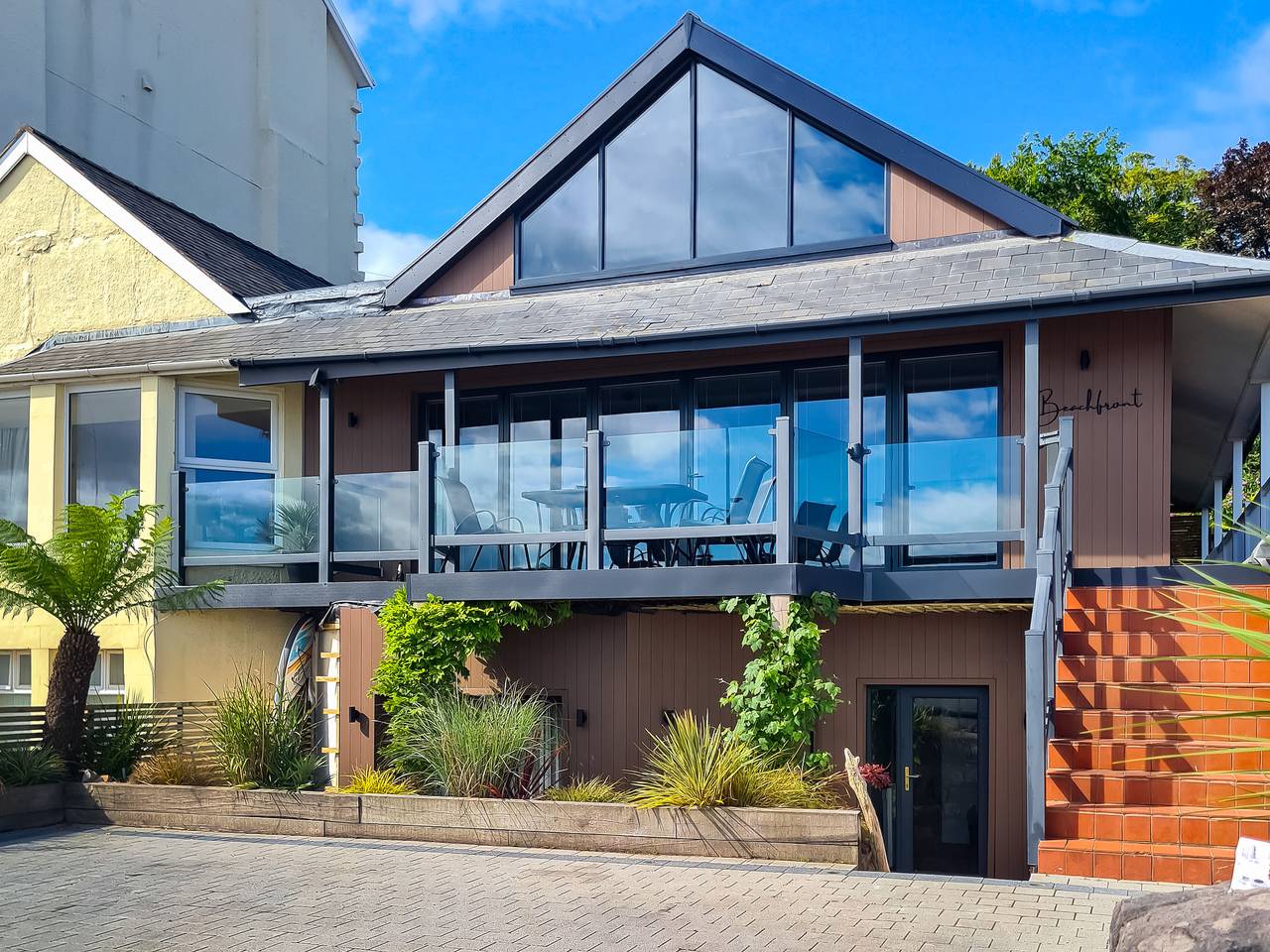 Beachfront Apartment in Colwyn Bay, Conwy region