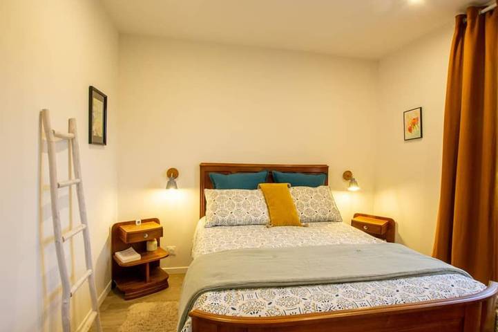 Gîte pour 6 personnes, avec jardin à Château-l'Évêque - 4