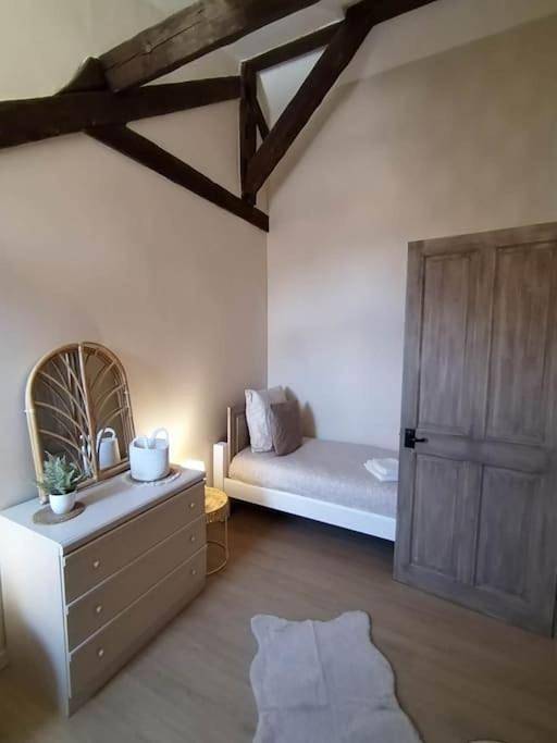 Location de vacances pour 4 personnes, avec terrasse et jardin à Berville-sur-Mer - 4