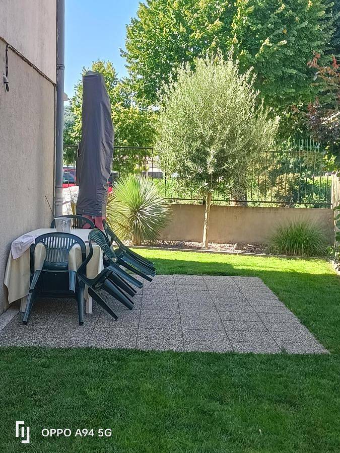 Location de vacances pour 5 personnes, avec vue et jardin à Damery - 3