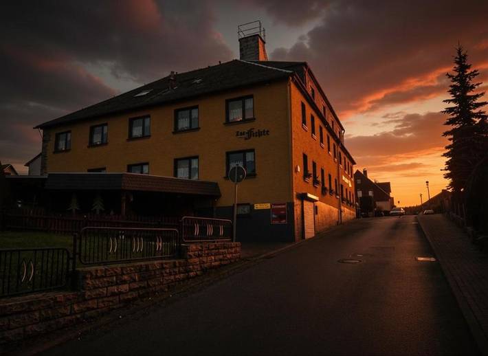Hotel für 2 Personen, mit Terrasse und Garten sowie Sauna und Ausblick in Bärenstein
