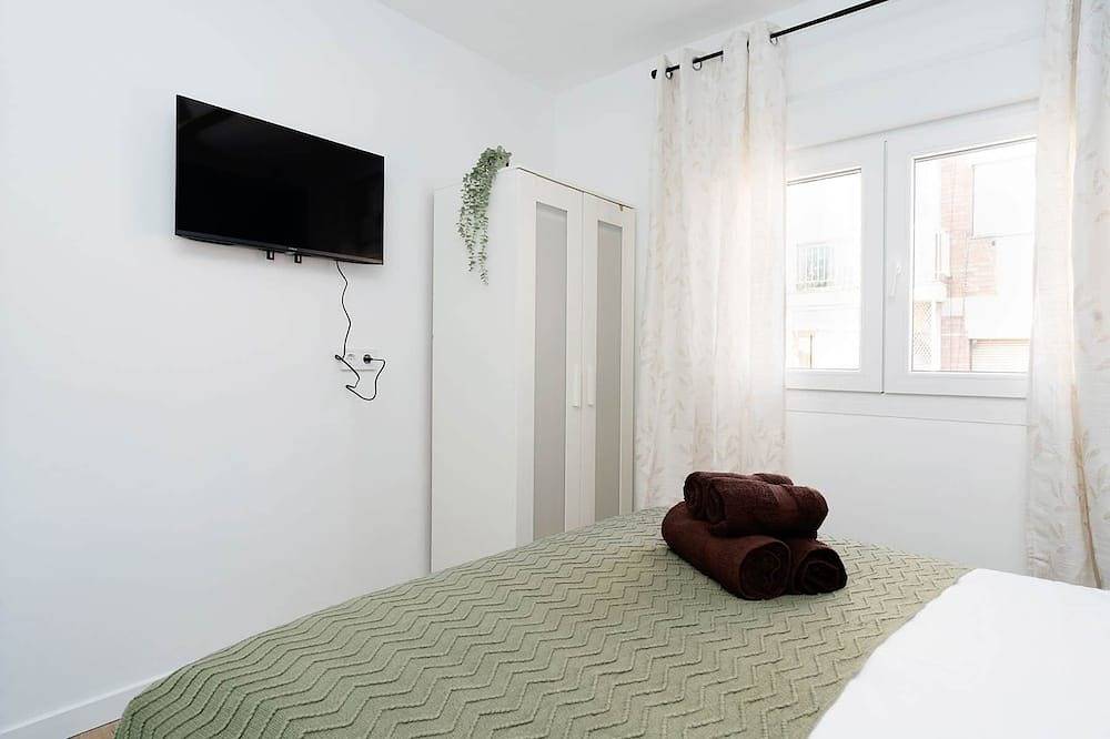 Ganze Wohnung, New 2 bedroom apartment. 20' Barcelona center / 10' walk to the beach / 15' Forum Bcn in Sant Adrià de Besòs, Barcelonès