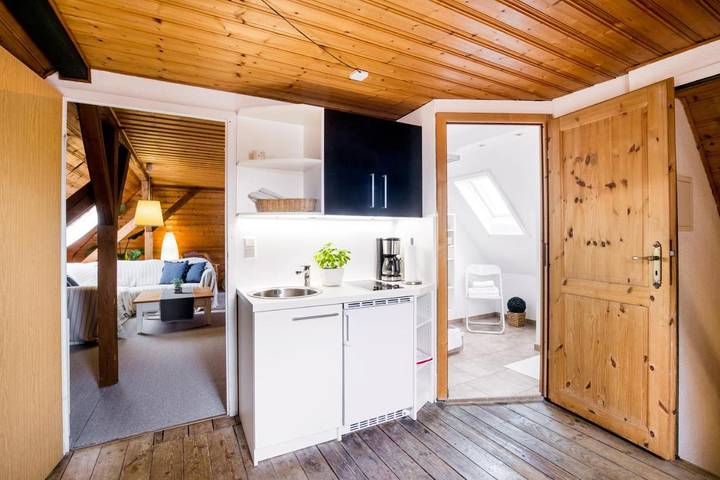 Ferienwohnung für 2 Personen, mit Terrasse und Garten sowie Pool und Sauna