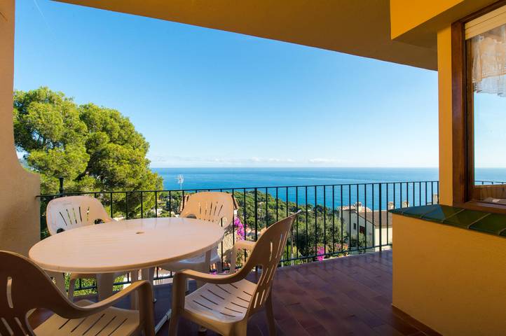 Appartement de vacances pour 6 personnes, avec balcon ainsi que vue sur l’océan et piscine, animaux acceptés - 1